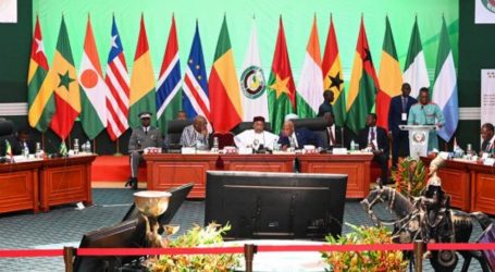 La Cedeao adopte des sanctions « très dures » contre le Mali