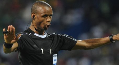 Sous la chaleur l’arbitre de Tunisie-Mali craque et arrête le match avent son terme!