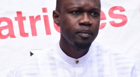 Ousmane Sonko reçu par Serigne Cheikh Saliou Mbacké
