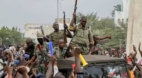 Pourquoi les civils ont-ils salué les récents coups d’État en Afrique de l’Ouest ?