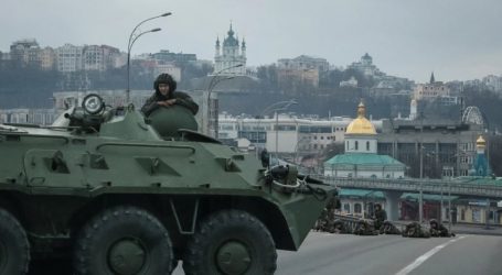 La Russie attaque l’Ukraine mises à jour: les forces russes se rapprochent de Kiev