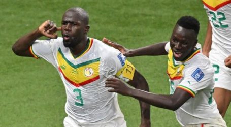 Le héros Koulibaly propulse les Sénégalais en 8es !